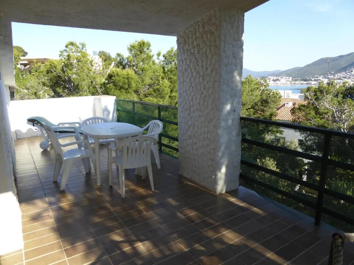 Apartment Pompeu Fabra - Apartamento Luminoso A 300 M. De La Playa De Grifeu. - Es-228-26 Llanca Spain