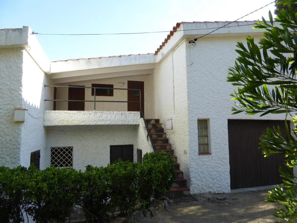 Pompeu Fabra - Apartamento Luminoso A 300 M. De La Playa De Grifeu. - Es-228-26 Llanca Spain