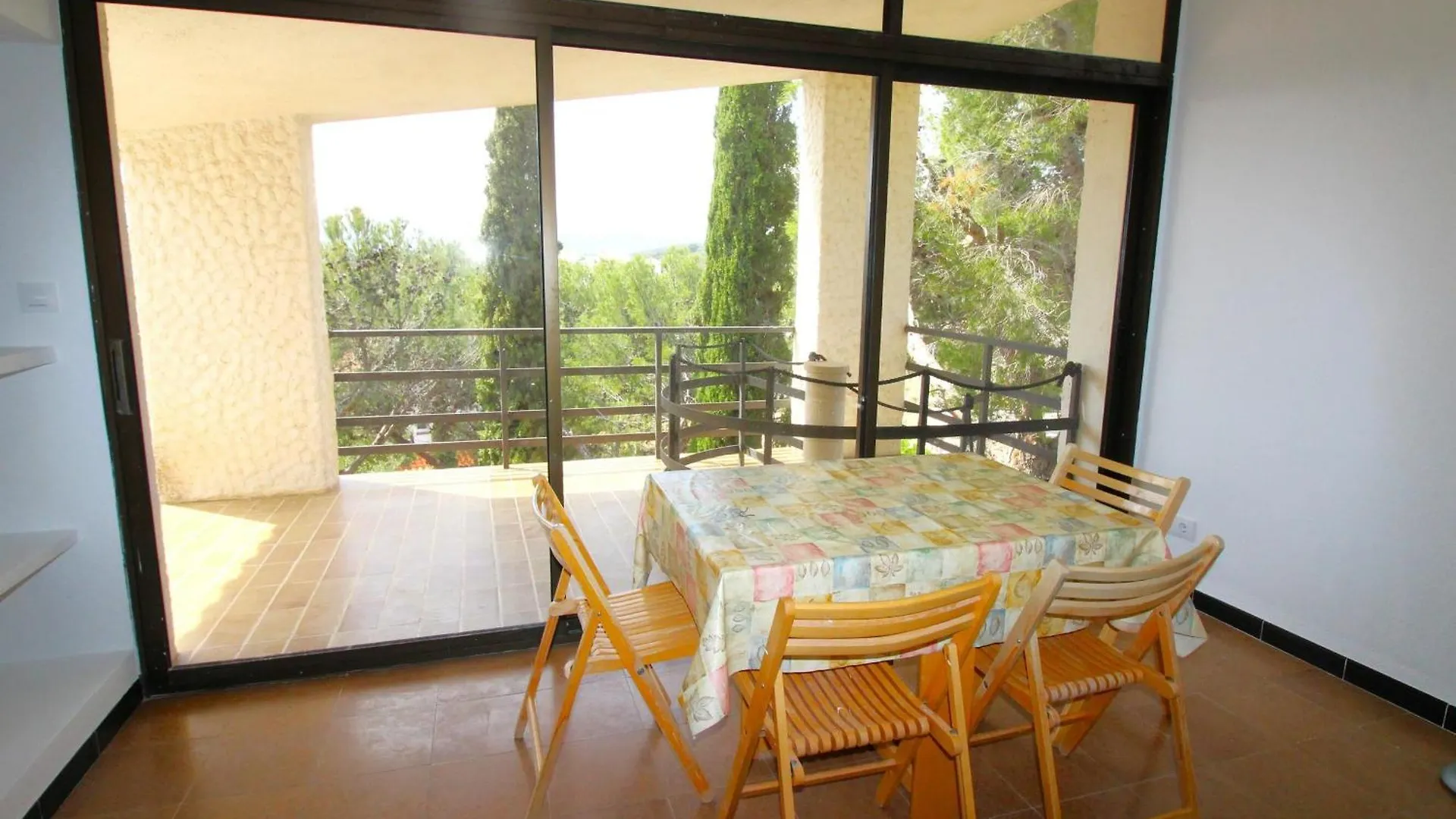 Apartment Pompeu Fabra - Apartamento Luminoso A 300 M. De La Playa De Grifeu. - Es-228-26 Llanca