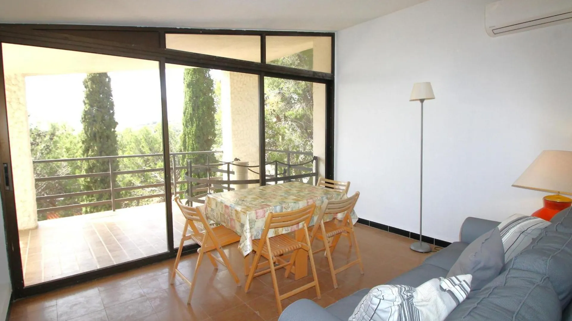 Pompeu Fabra - Apartamento Luminoso A 300 M. De La Playa De Grifeu. - Es-228-26 Llanca 0*,
